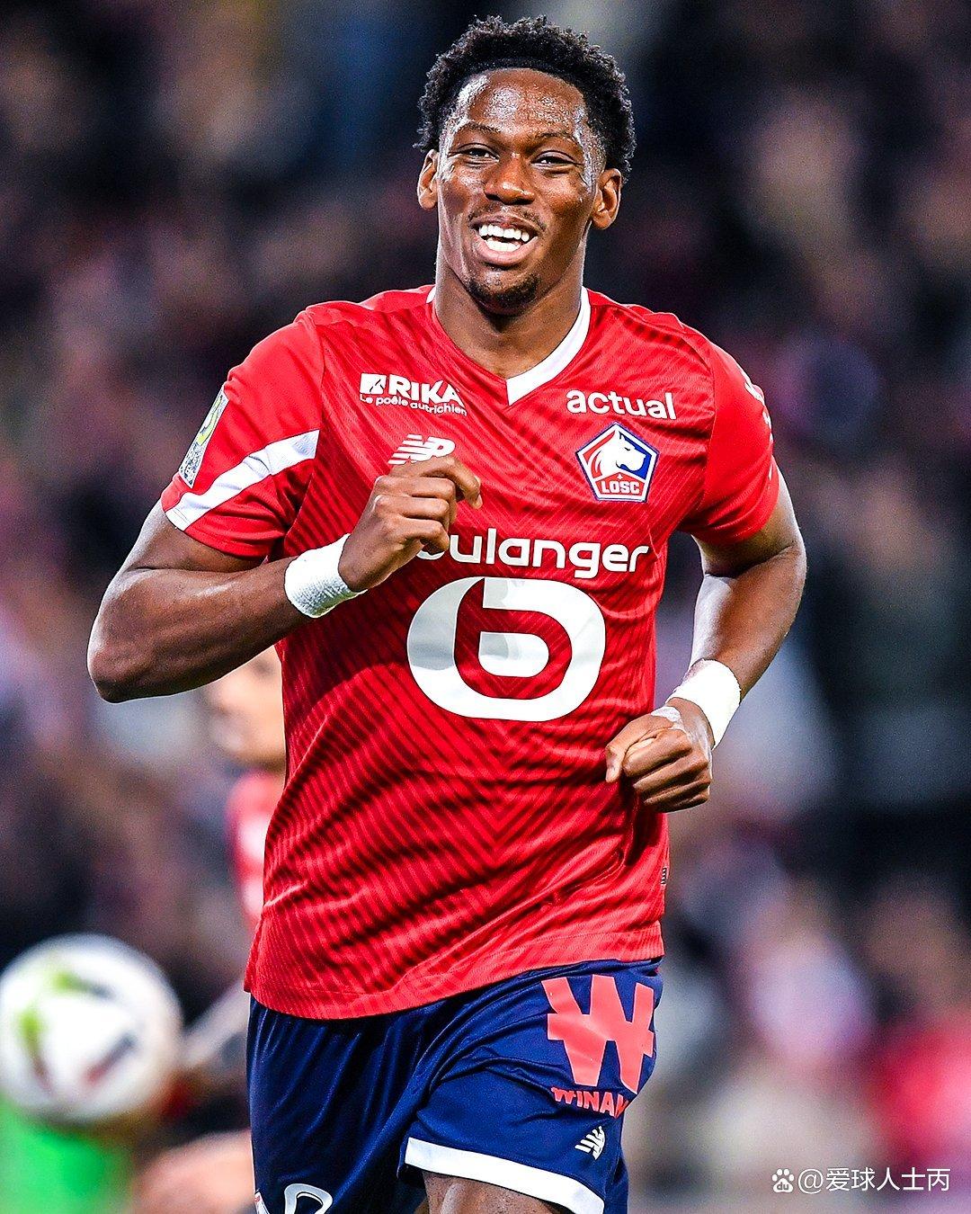 法甲最新形势:AC米兰高居榜首,波尔图强势追赶,冠军归属成迷的简单介绍 法甲最新形势:AC米兰高居榜首,波尔图强势追赶,冠军归属成迷的简单介绍